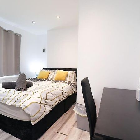 Den Accommodation & Short Lets Greenwich London - 3 Bed House Exterior foto