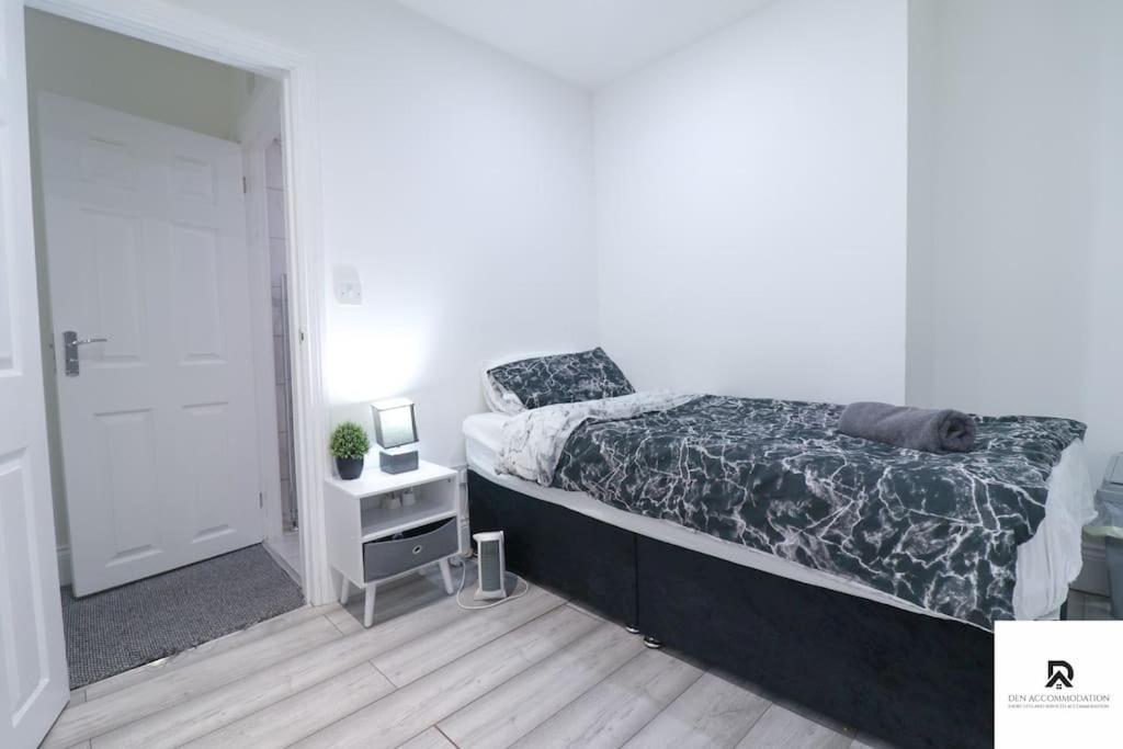 Den Accommodation & Short Lets Greenwich London - 3 Bed House Exterior foto