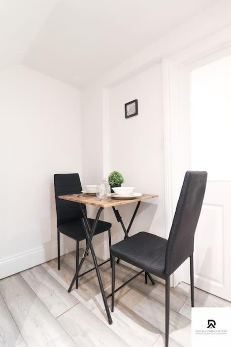 Den Accommodation & Short Lets Greenwich London - 3 Bed House Exterior foto