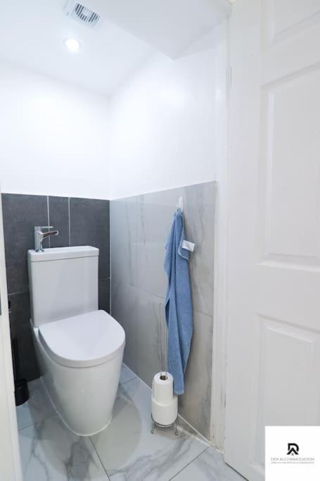 Den Accommodation & Short Lets Greenwich London - 3 Bed House Exterior foto