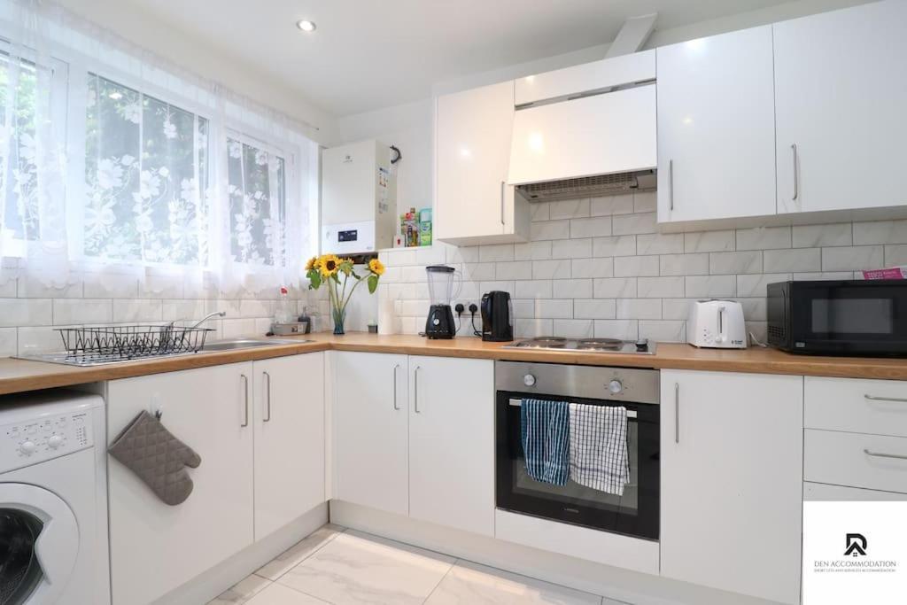 Den Accommodation & Short Lets Greenwich London - 3 Bed House Exterior foto