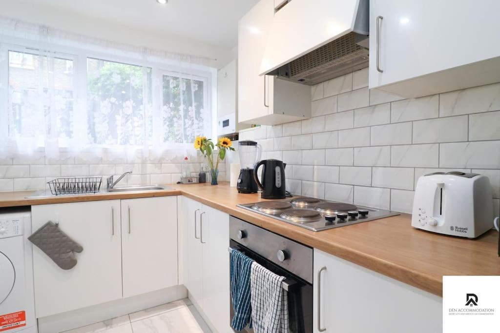 Den Accommodation & Short Lets Greenwich London - 3 Bed House Exterior foto